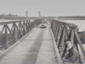 kolumna samochodów na moście