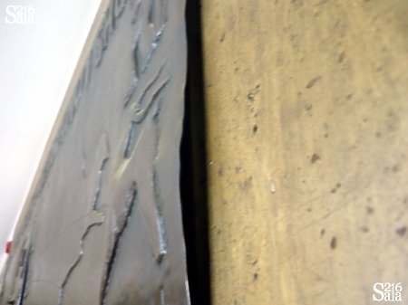 Relief nad salą 216 w budynku WIG