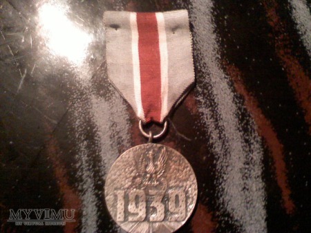 Odznaka Medalu „Za udział w Wojnie Obronnej 1939”