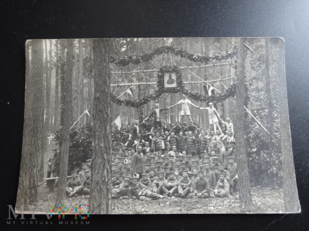 Duże zdjęcie Rok 1915 gdzieś w lasach