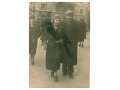 Kobieta i mężczyzna we Lwowie w 1937 roku