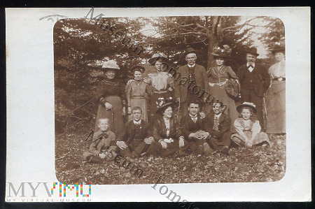 Grupowe zdjęcie okolicznościowe - 1910