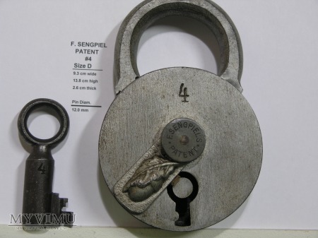 F. Sengpiel Patent Padlock, #4- Size D