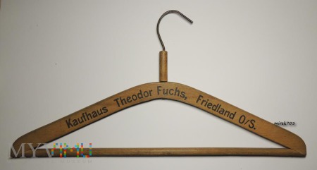 Wieszak T. Fuchs Friedland