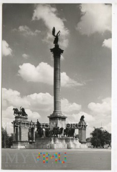 Duże zdjęcie Budapest - Plac Bohaterów - lata 60-te XX w.