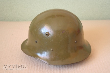 Bulgarski helm M36 A