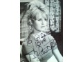 Brigitte Bardot Autograf na starej pocztówce
