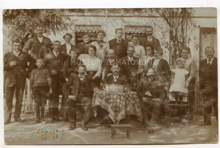 Grupowe zdjęcie rodzinne - jubileusz 1913