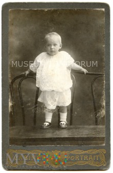 Cabinet Portrait - Portret dziecka - 1915