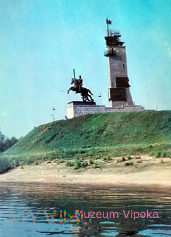 Nowogród Wielki - pomnik Zwycięstwa (1982)