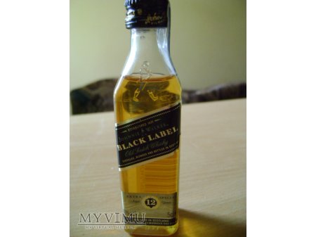 Duże zdjęcie whisky Black Label