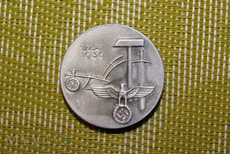 Odznaka 1 MAI 1936