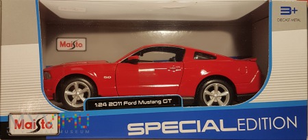 Duże zdjęcie 37. Ford Mustang 1:24 box