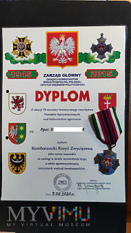 Duże zdjęcie Kombatancki Krzyż Zwycięstwa wraz z dyplomem