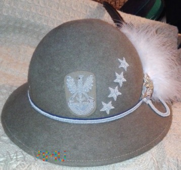 Duże zdjęcie Czapka (kapelusz) kapitana podhalańczyków LWP