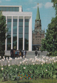 Duże zdjęcie Moskwa - Троицкая башня Кремля.