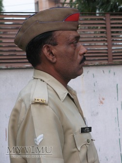 Furażerka indyjskiego policjanta z Uttar Pradesh