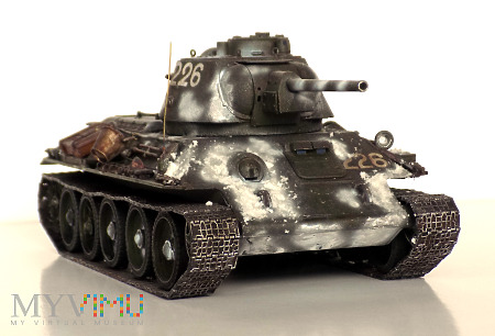 Duże zdjęcie T-34-76 1943 fabr. 183