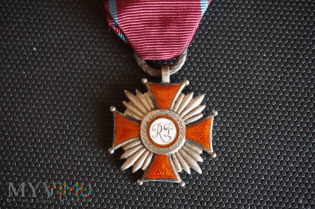 Duże zdjęcie Srebrny Krzyż Zasługi - ,, Bierutowski"