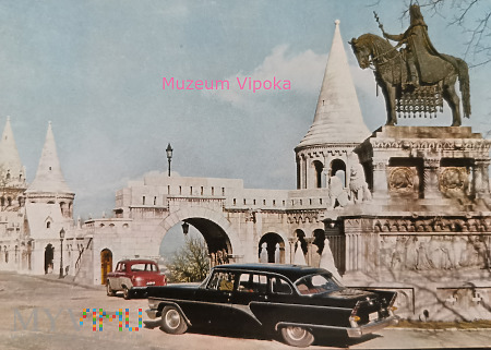 Budapeszt - konny pomnik króla Stefana I + 2 auta