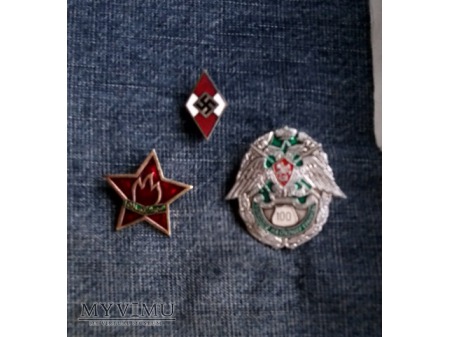 Trzy odznaki - Hitlerjugend,jakaś turecka,i ruska