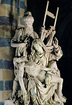 ORVIETO Duomo - Marble Pietà