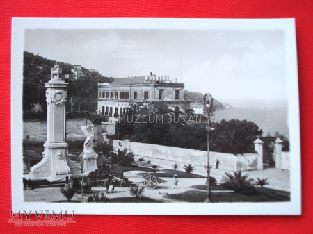 Sorrento - Hotel Sirene i Monumento ai Caduti
