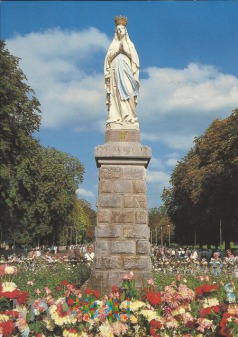 Francja - Matka Boża z Lourdes