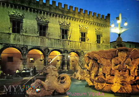 Pesaro - Fontanna z motywem końskim (1989)