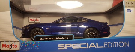 Duże zdjęcie 11. Ford Mustang 1:18 box